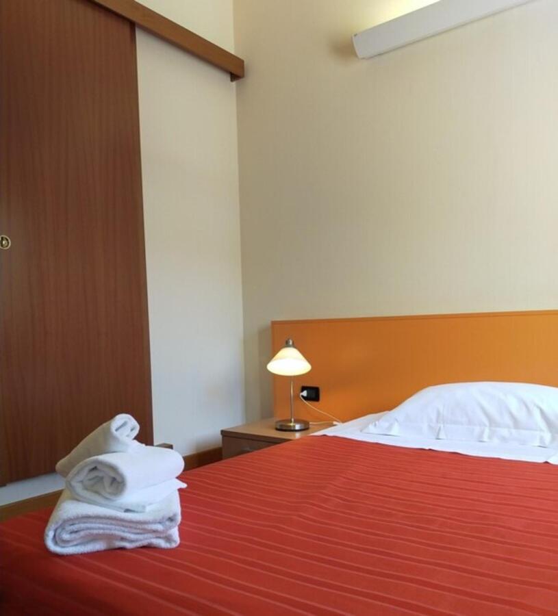 Accanto Al Centro B&B Prato  Esterno foto