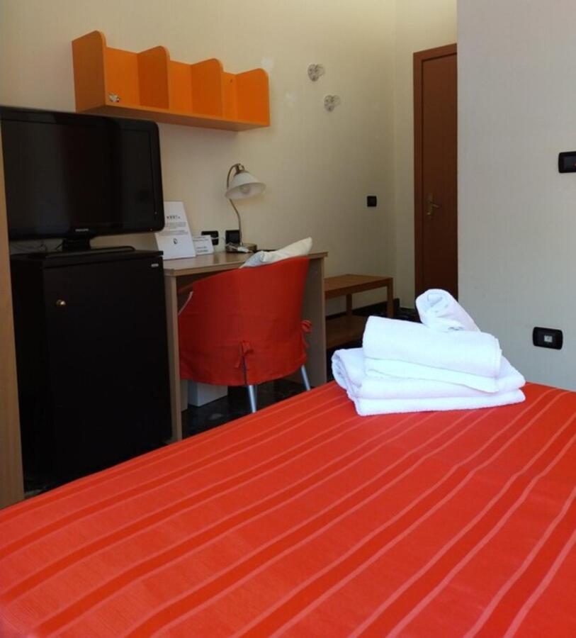 Accanto Al Centro B&B Prato  Esterno foto