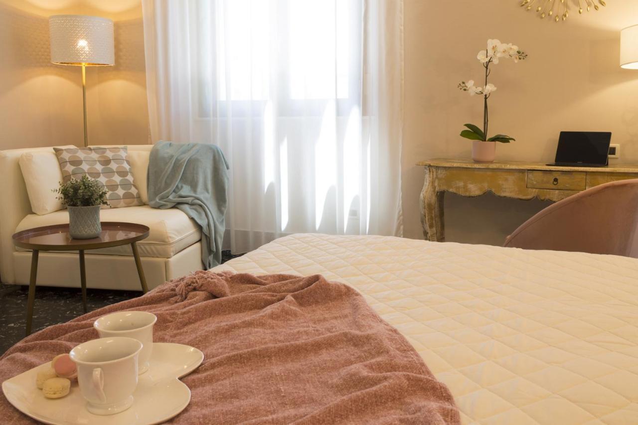 Accanto Al Centro B&B Prato  Esterno foto